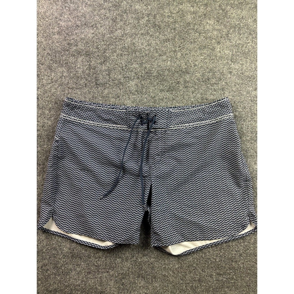 Carve Designs Board Shorts Women Size 8 Navy Blue Chevron Zigzag Swim Shorts